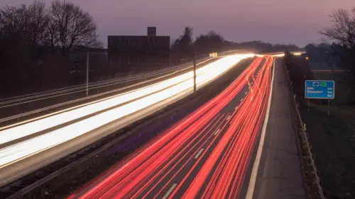 E' tempo di mettere la vignetta sull'auto