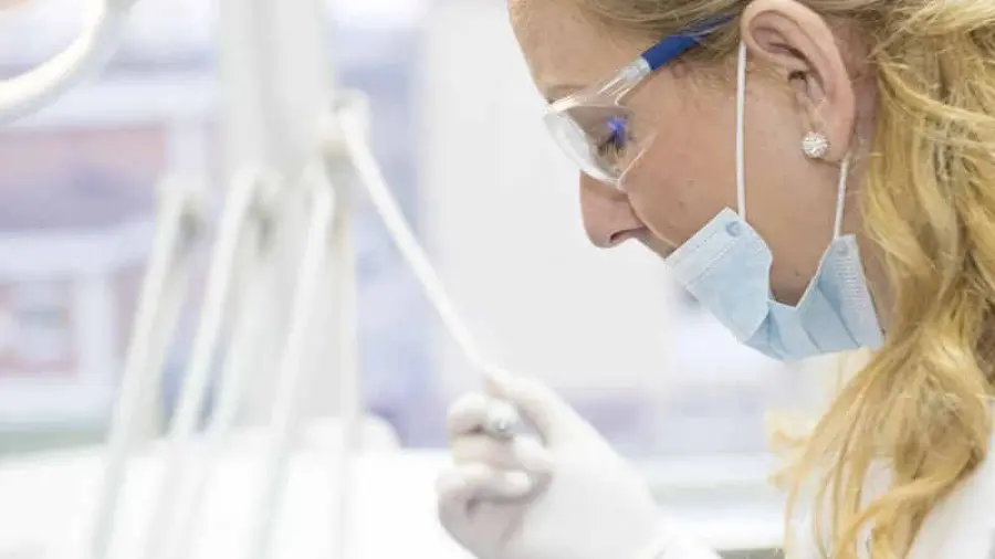 Limitare l’aumento dei premi della cassa malati