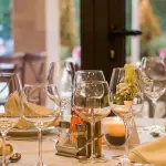 Nuove restrizioni per i locali pubblici