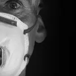 Negozi aperti e mascherine